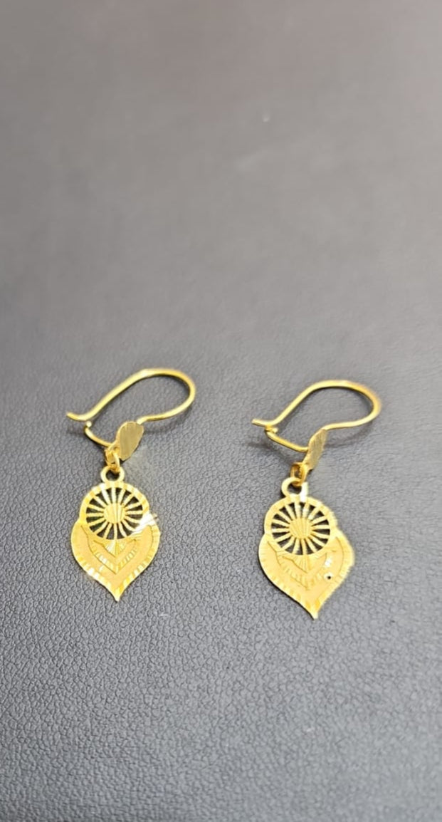 1.6g Bahrain Design 21K Gold Earrings