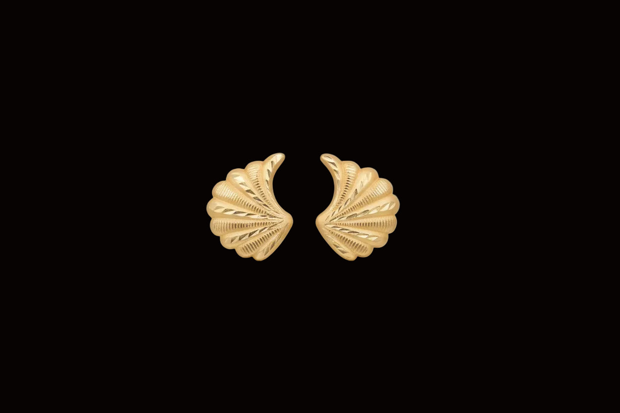 21K Gold Shell Stud Earrings 4 g