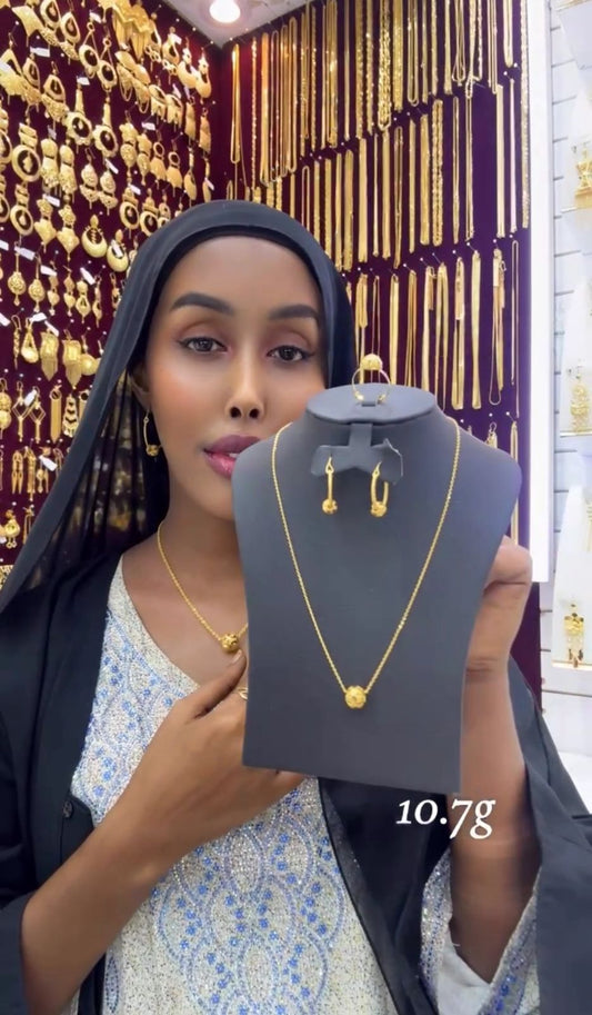 Liyana 21K Gold Dubai Design Necklace Set – Modern Elegance (10.7g)