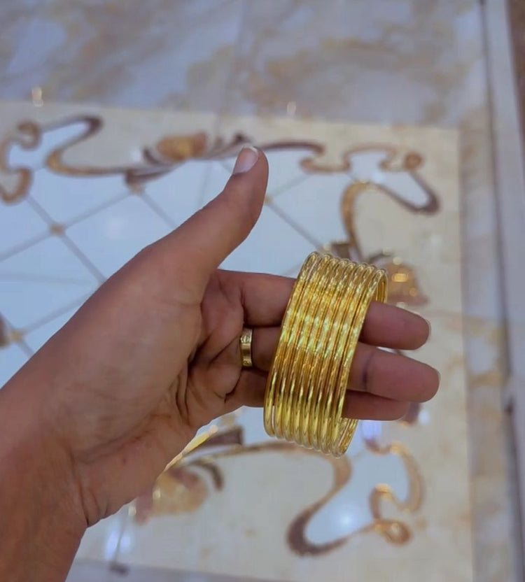 BANGLES