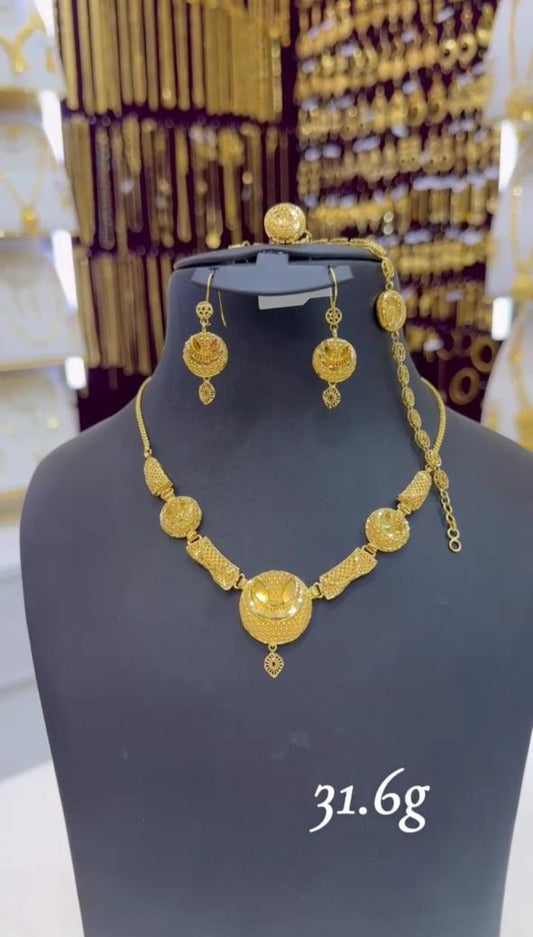 21K Gold Circular Medallion Necklace & Earring Set – 31.6g