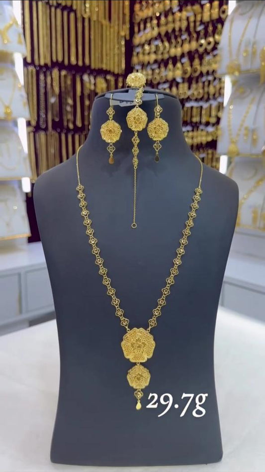Floral Filigree Necklace & Earring Set – 29.7g