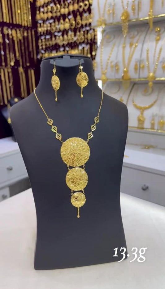 Triple Medallion Necklace & Earring Set – 13.3g