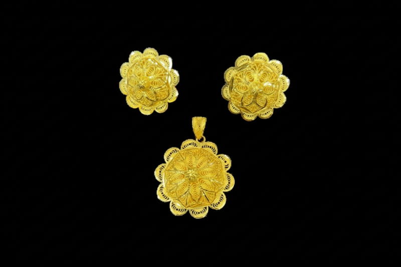 21k- Bahrani pendant set 37.9 Grams