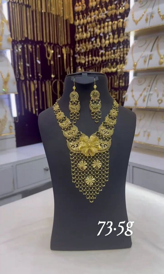 Nisa Luxe Collar Necklace Set 73.5 grams