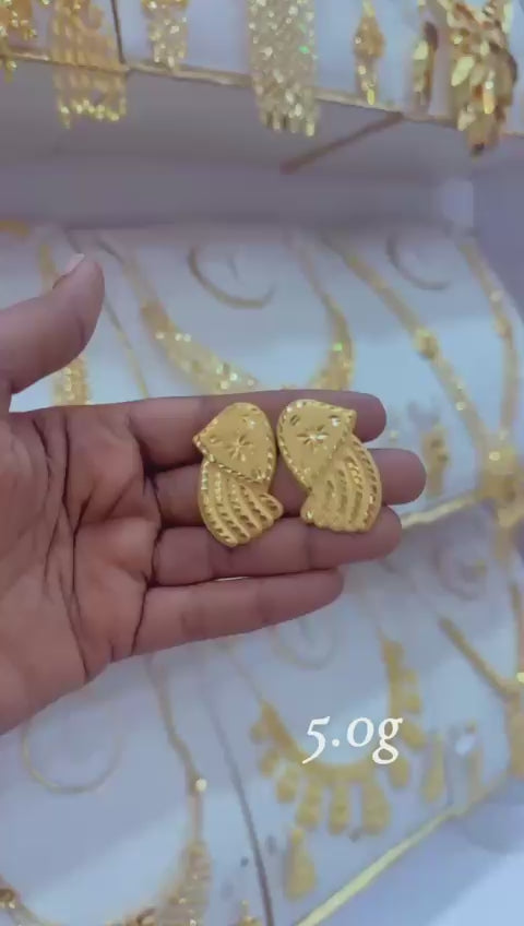 Dunes of Dubai Earring 5.0 grams