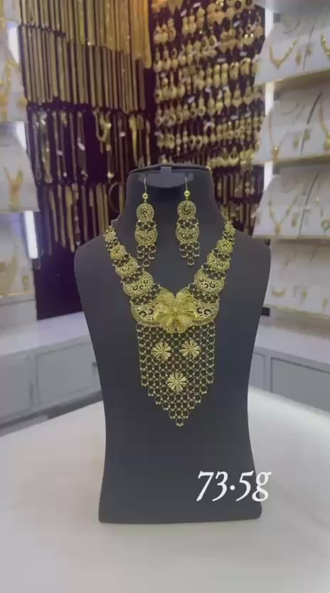 Nisa Luxe Collar Necklace Set 73.5 grams