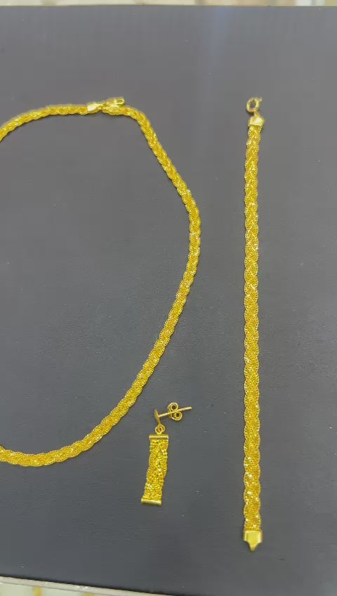 21k- Necklace Singapore Design 18.0 Gram