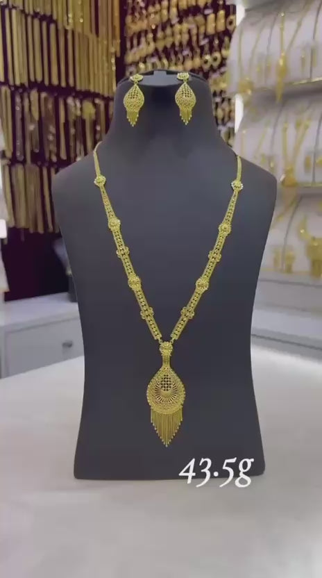 Gold Filigree Pendant Necklace & Earring Set – 43.5g