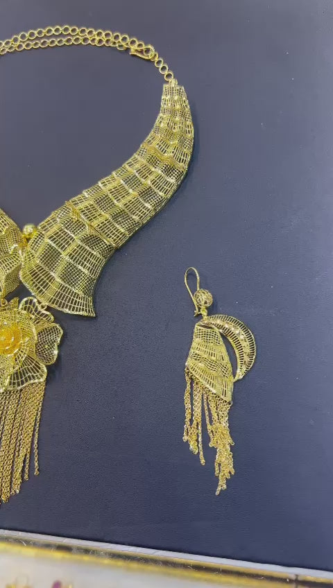 LEYLA TURKISH DESGIN 55.6 GRAMS